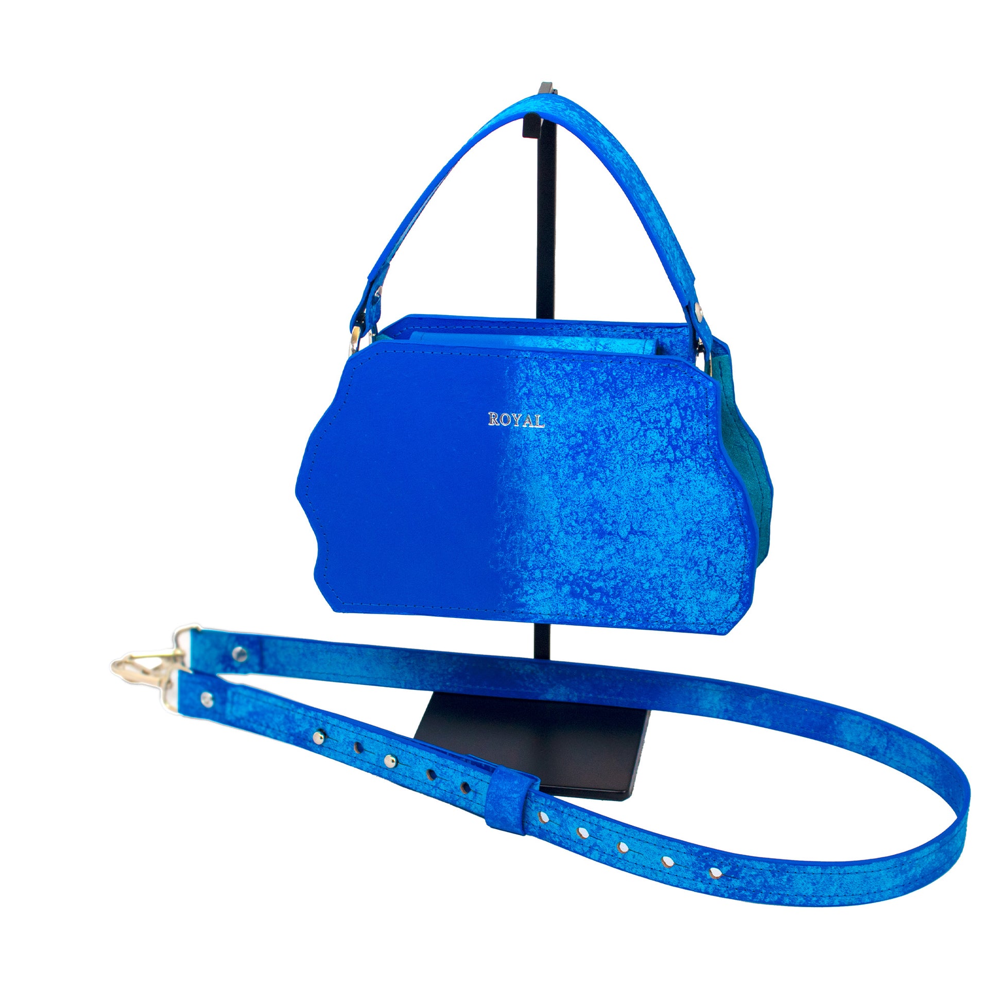 Victorious personalized full-grain bag with shoulder strap